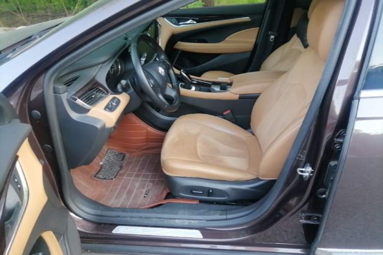 Used Buick LaCrosse 2016 28T Premium Edition Left Front Seat