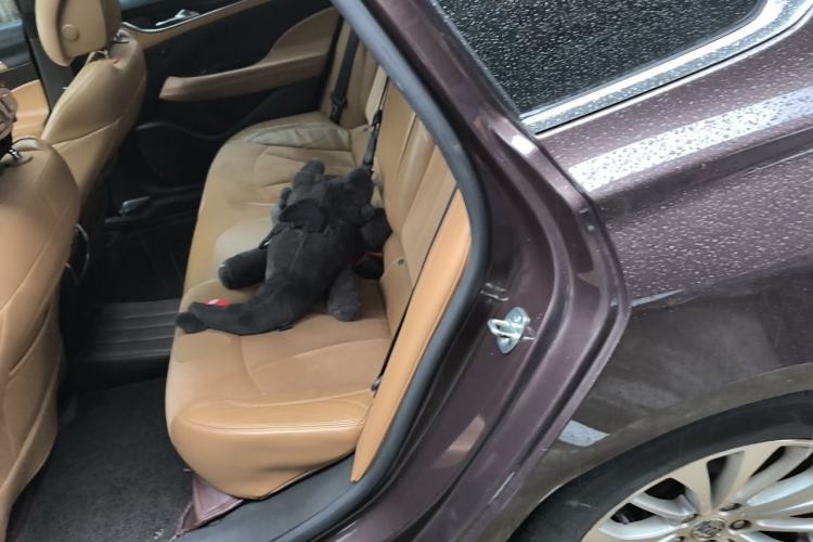 Used Buick LaCrosse 2016 28T Elite Model Left Rear Seat