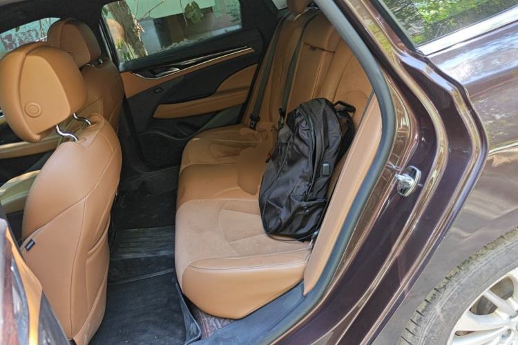Used Buick LaCrosse 2016 28T Luxury Version Left Rear Seat
