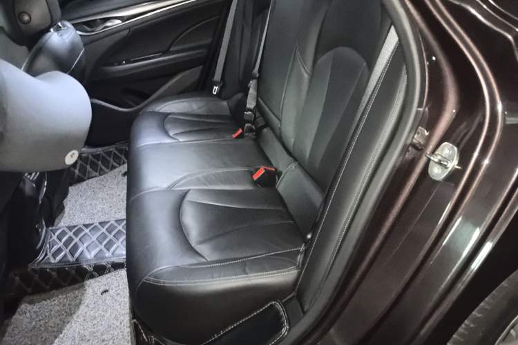 Used Buick LaCrosse 2016 Revised Version 28T Elite Edition Left Rear Seat