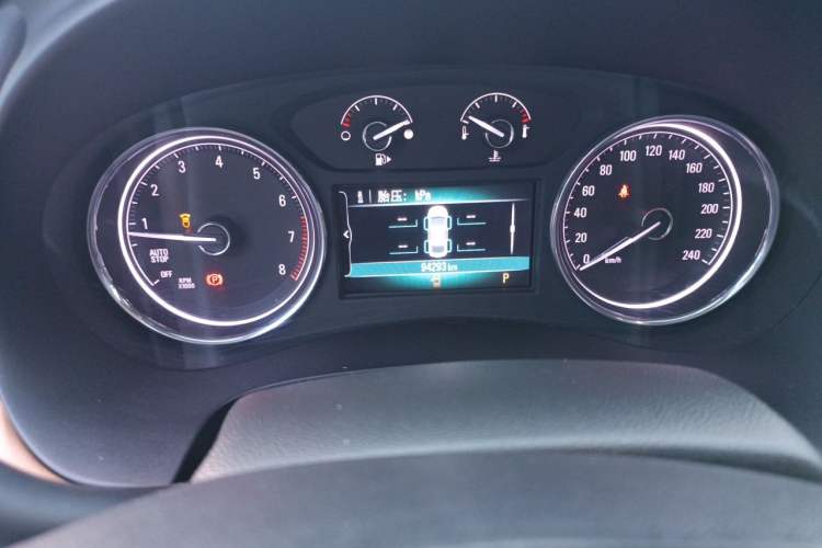Used Buick LaCrosse 2016 20T Elite Edition Odometer Close Up