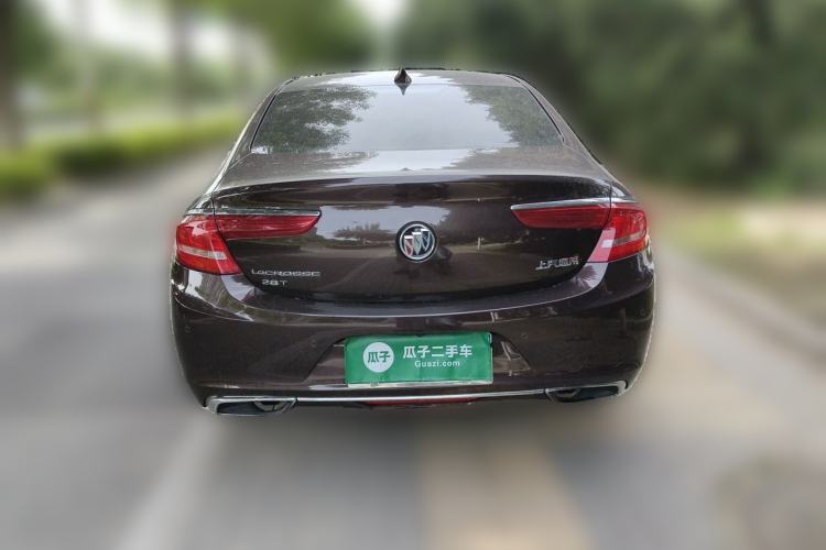 Used Buick LaCrosse 2016 28T Luxury Version Rear