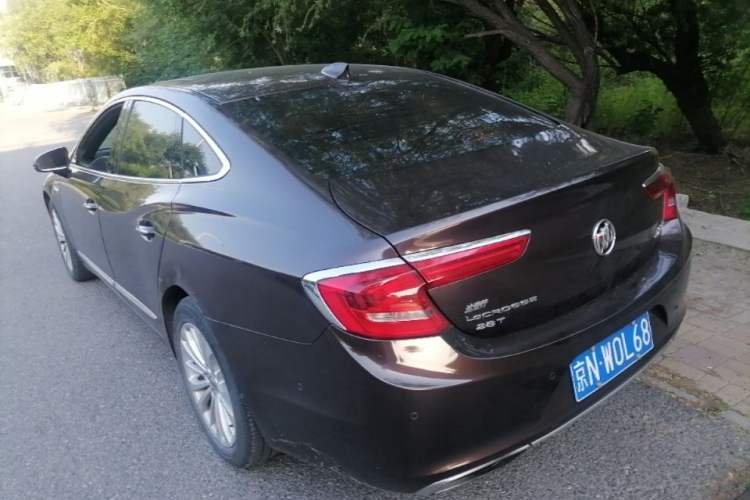 Used Buick LaCrosse 2016 28T Premium Edition Rear Left 45 Deg
