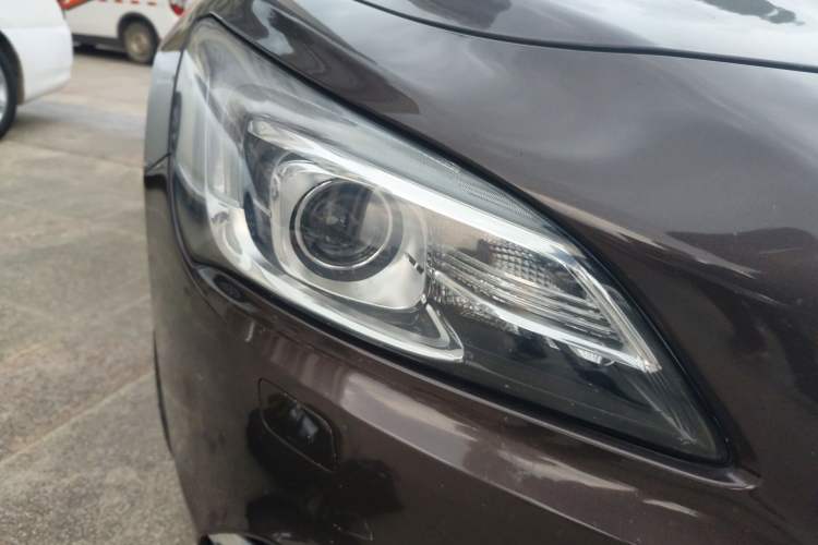 Used Buick LaCrosse 2016 20T Elite Edition Right Front Headlight