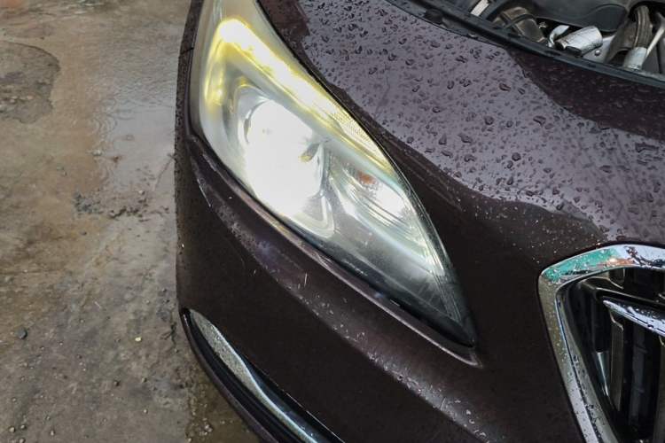 Used Buick LaCrosse 2016 28T Elite Model Right Front Headlight