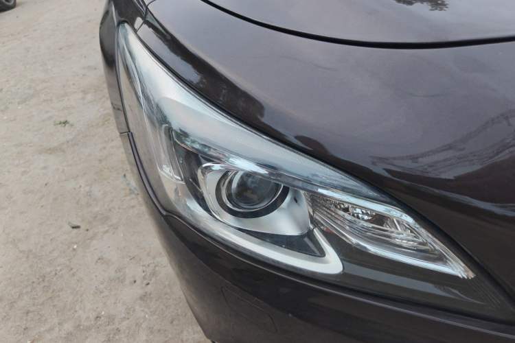 Used Buick LaCrosse 2016 28T Elite Model Right Front Headlight