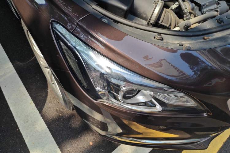 Used Buick LaCrosse 2016 20T Leading Model Right Front Headlight
