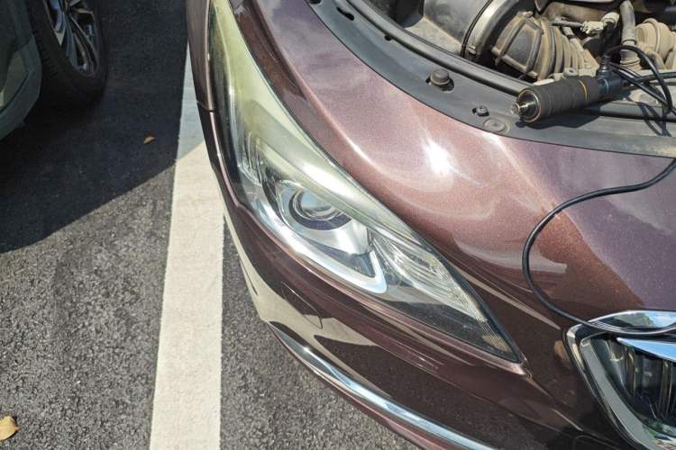 Used Buick LaCrosse 2016 20T Elite Edition Right Front Headlight