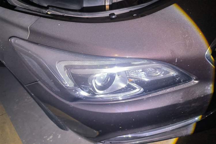 Used Buick LaCrosse 2016 20T Leading Model Right Front Headlight