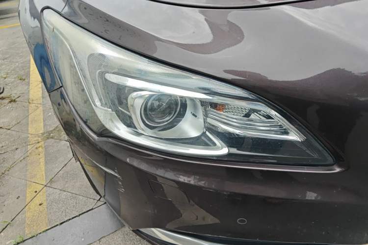 Used Buick LaCrosse 2016 20T Luxury Model Right Front Headlight