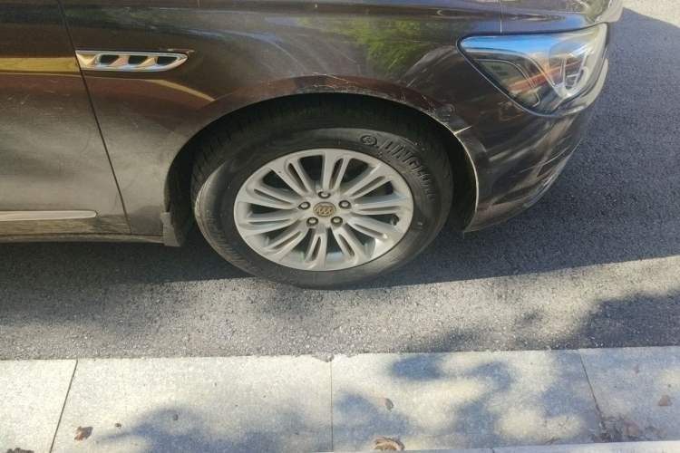 Used Buick LaCrosse 2016 Revised 20T Leading Edition Right Front Wheel Hub