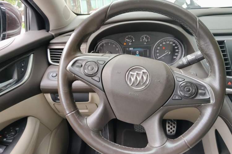 Used Buick LaCrosse 2016 20T Leading Model Steering Wheel