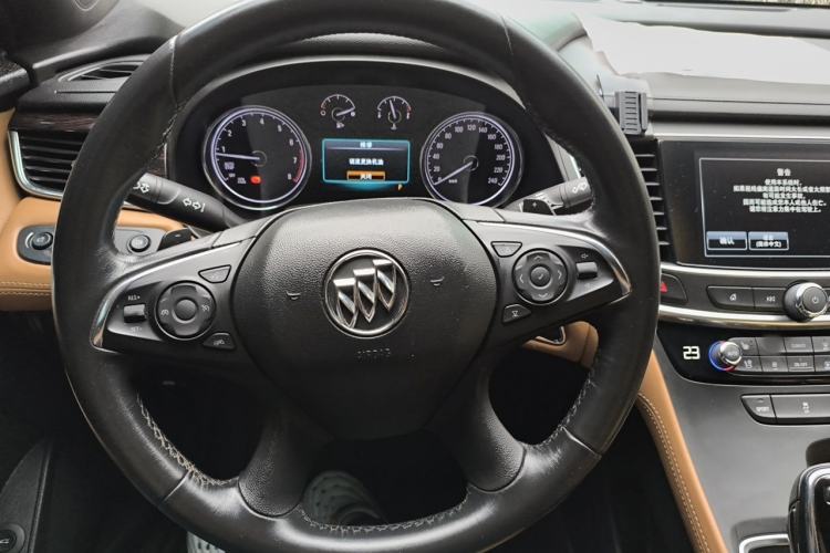 Used Buick LaCrosse 2016 28T Elite Model Steering Wheel
