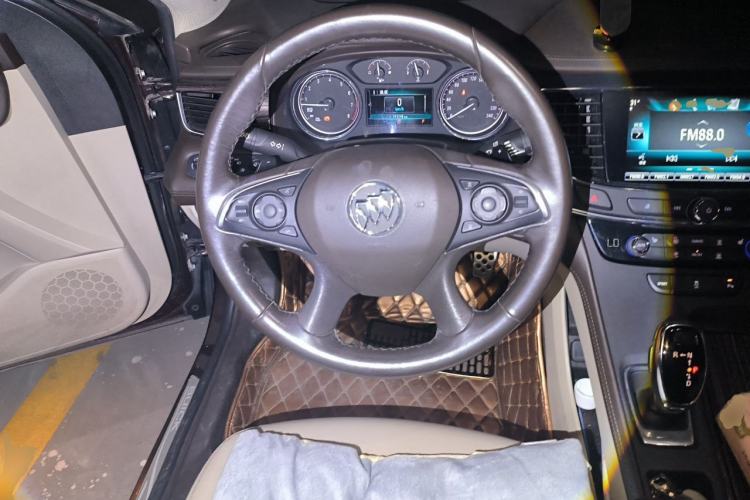 Used Buick LaCrosse 2016 20T Leading Model Steering Wheel