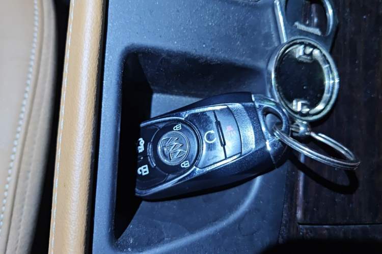 Used Buick LaCrosse 2016 20T Elite Edition Vehicle Key