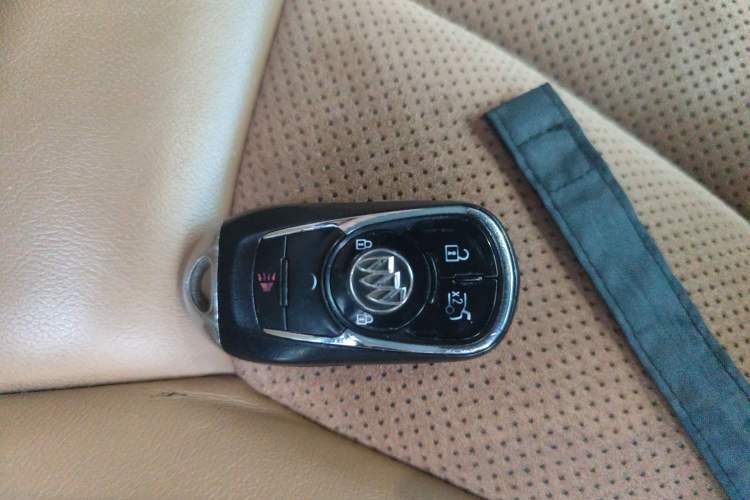 Used Buick LaCrosse 2016 20T Elite Edition Vehicle Key