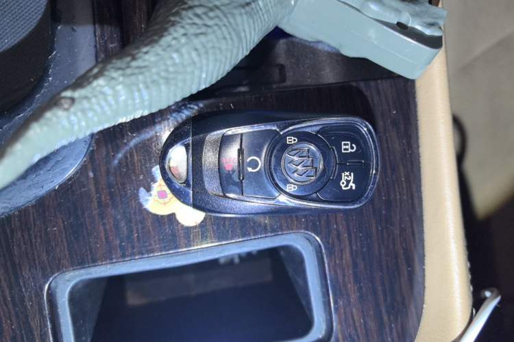 Used Buick LaCrosse 2016 20T Elite Edition Vehicle Key