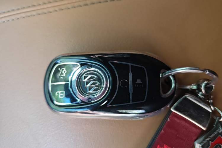 Used Buick LaCrosse 2016 28T Luxury Version Vehicle Key