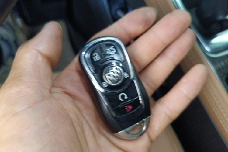 Used Buick LaCrosse 2016 20T Elite Edition Vehicle Key