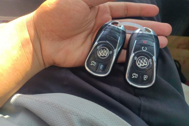 Used Buick LaCrosse 2016 30H Luxury Version Vehicle Key