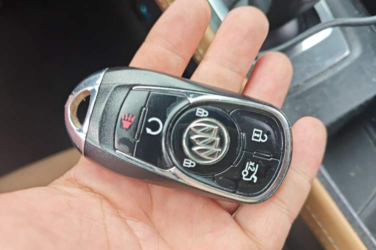 Used Buick LaCrosse 2016 20T Luxury Model Vehicle Key