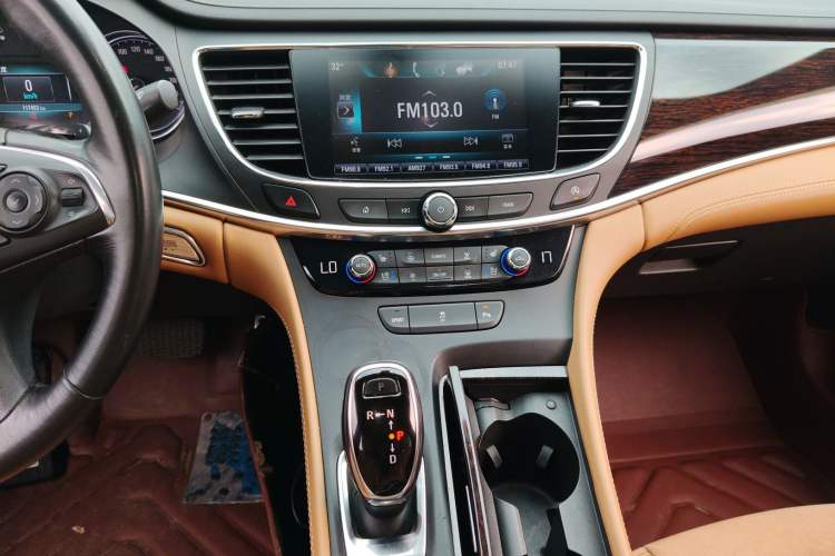 Used Buick LaCrosse 2016 20T Elite Edition Audio And AC Panel