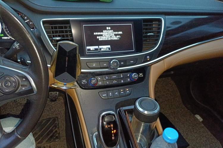 Used Buick LaCrosse 2016 20T Luxury Model Audio And AC Panel