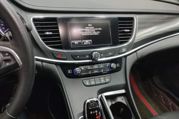 Used Buick LaCrosse 2016 Revised Version 28T Elite Edition Audio And AC Panel