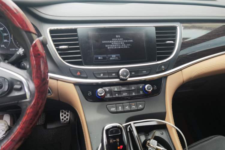 Used Buick LaCrosse 2016 20T Luxury Model Audio And AC Panel