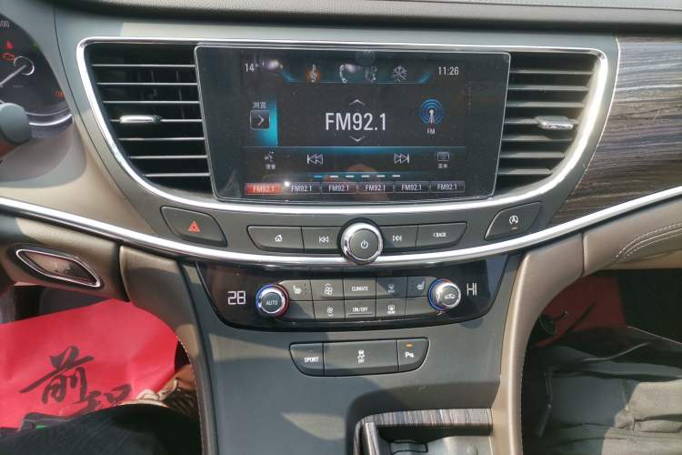 Used Buick LaCrosse 2016 Revised 20T Leading Edition Audio And AC Panel