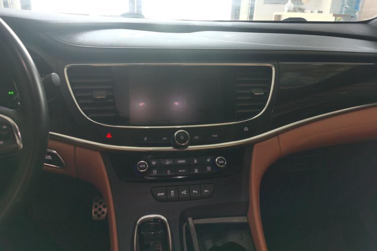 Used Buick LaCrosse 2016 20T Luxury Model Audio And AC Panel