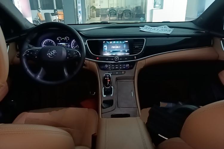 Used Buick LaCrosse 2016 20T Elite Edition Center Console