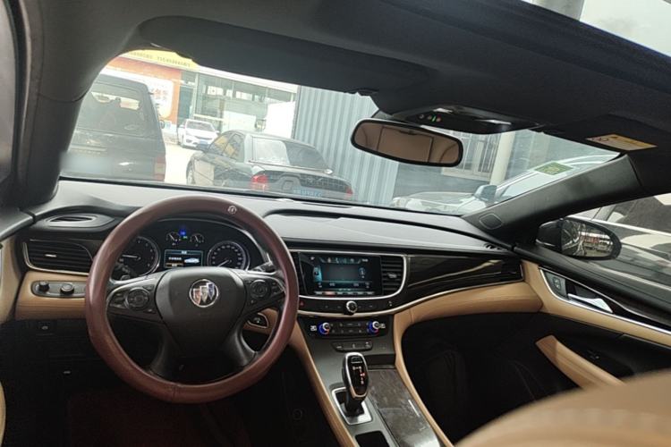 Used Buick LaCrosse 2016 20T Elite Edition Center Console