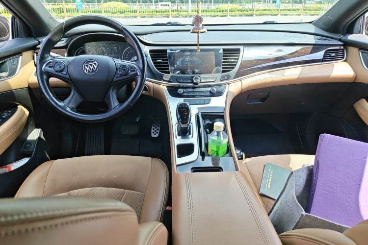 Used Buick LaCrosse 2016 20T Elite Edition Center Console