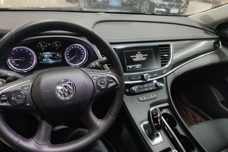 Used Buick LaCrosse 2016 Revised Version 28T Elite Edition Center Console