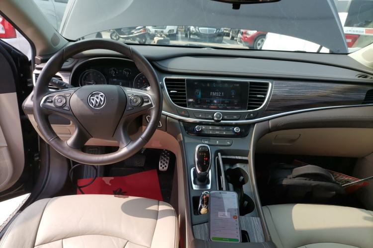 Used Buick LaCrosse 2016 Revised 20T Leading Edition Center Console