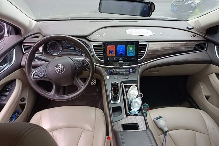Used Buick LaCrosse 2016 Revised 20T Leading Edition Center Console