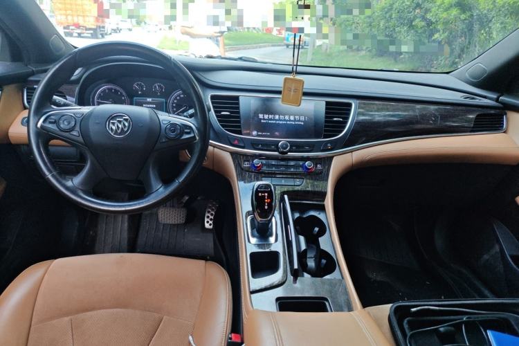 Used Buick LaCrosse 2016 20T Elite Edition Center Console