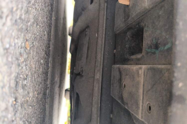 Used Buick LaCrosse 2016 28T Luxury Version Chassis Front