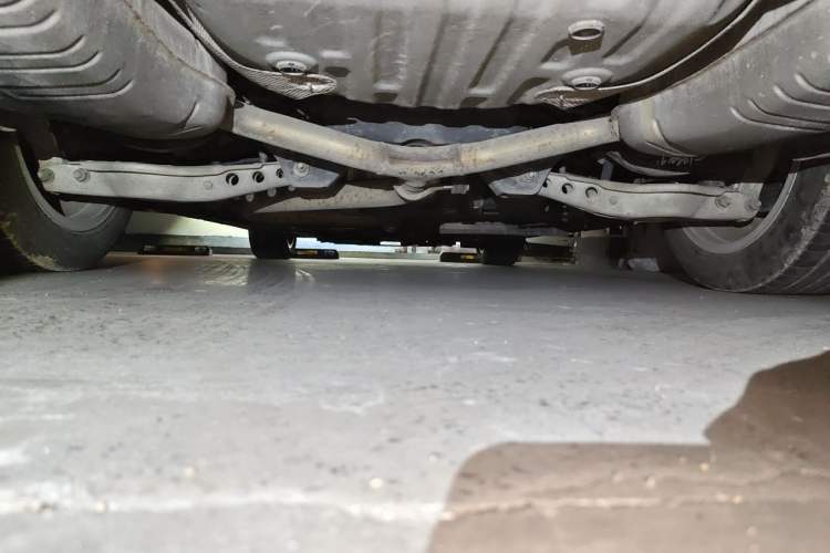 Used Buick LaCrosse 2016 28T Luxury Version Chassis Rear
