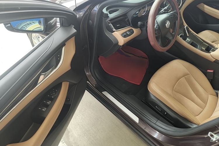 Used Buick LaCrosse 2016 20T Elite Edition Driver Seat