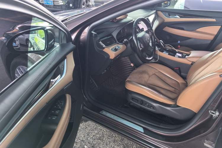 Used Buick LaCrosse 2016 28T Luxury Version Driver Seat
