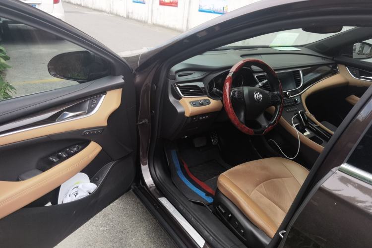 Used Buick LaCrosse 2016 20T Luxury Model Driver Seat