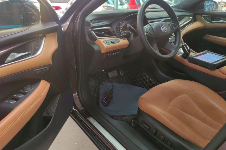 Used Buick LaCrosse 2016 20T Luxury Model Driver Seat