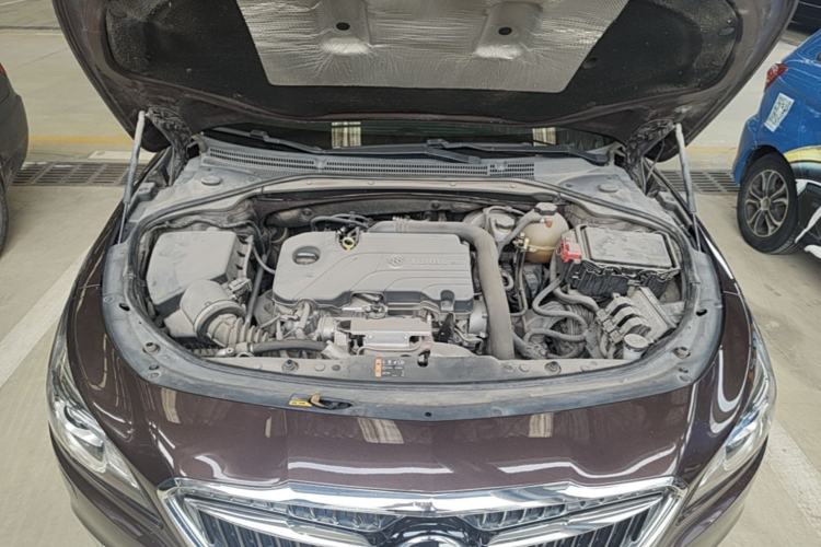 Used Buick LaCrosse 2016 20T Elite Edition Engine Bay