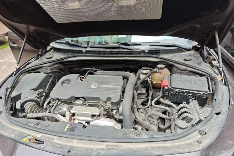 Used Buick LaCrosse 2016 20T Elite Edition Engine Bay