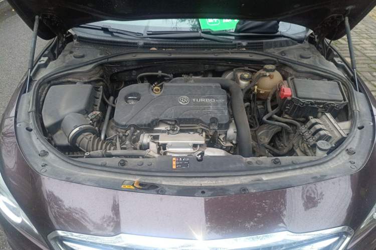 Used Buick LaCrosse 2016 20T Luxury Model Engine Bay