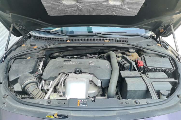Used Buick LaCrosse 2016 Revised Version 28T Elite Edition Engine Bay