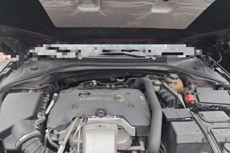 Used Buick LaCrosse 2016 28T Premium Edition Engine Bay