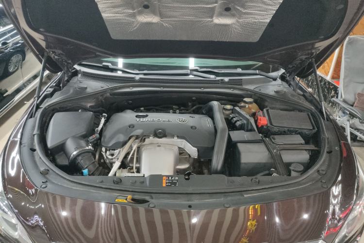 Used Buick LaCrosse 2016 Revised Version 28T Elite Edition Engine Bay